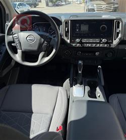 نيسان فرونتر